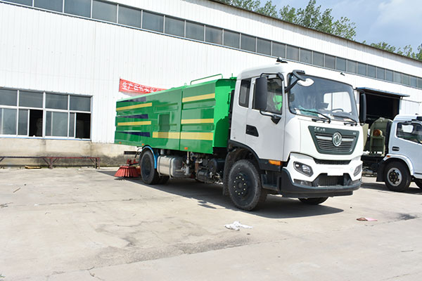 三利吸泥吸水吸塵車
