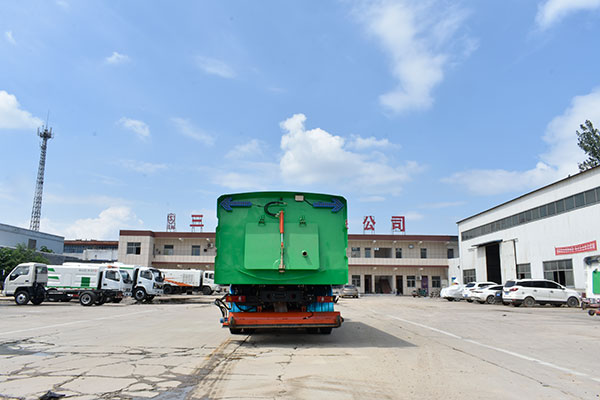 吸泥吸水洗地車