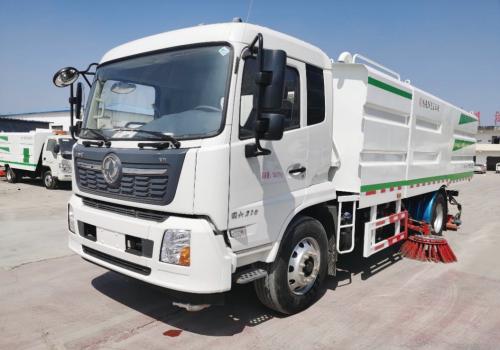 東風(fēng)天錦滾掃式吸塵車